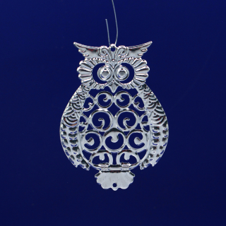 Závěsný vánoční ornament – Kovová sova s filigránovými detaily